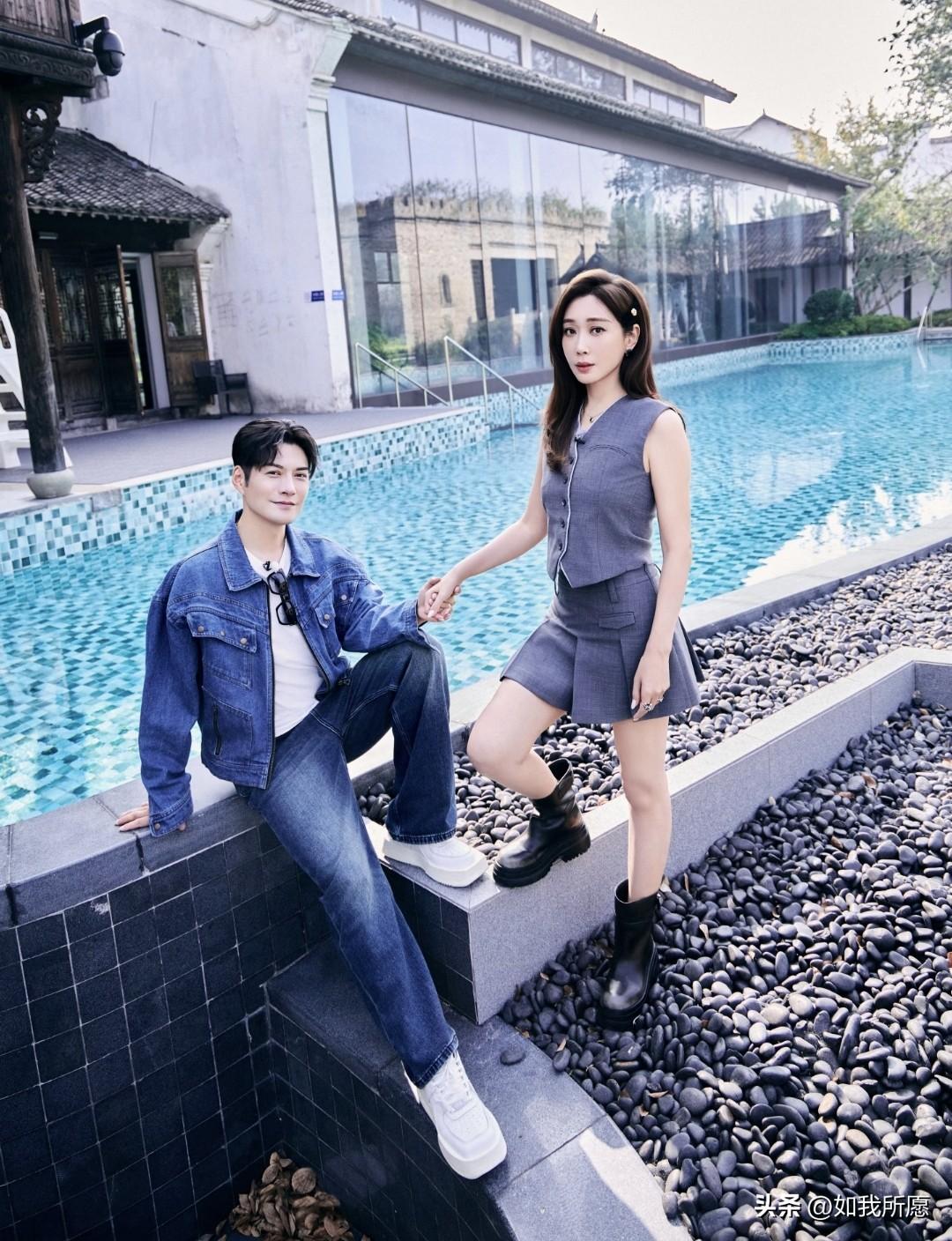 机场邂逅变真爱，
这对夫妻有点东西。
严屹宽和杜若溪的故事，开头就带着偶像剧味道