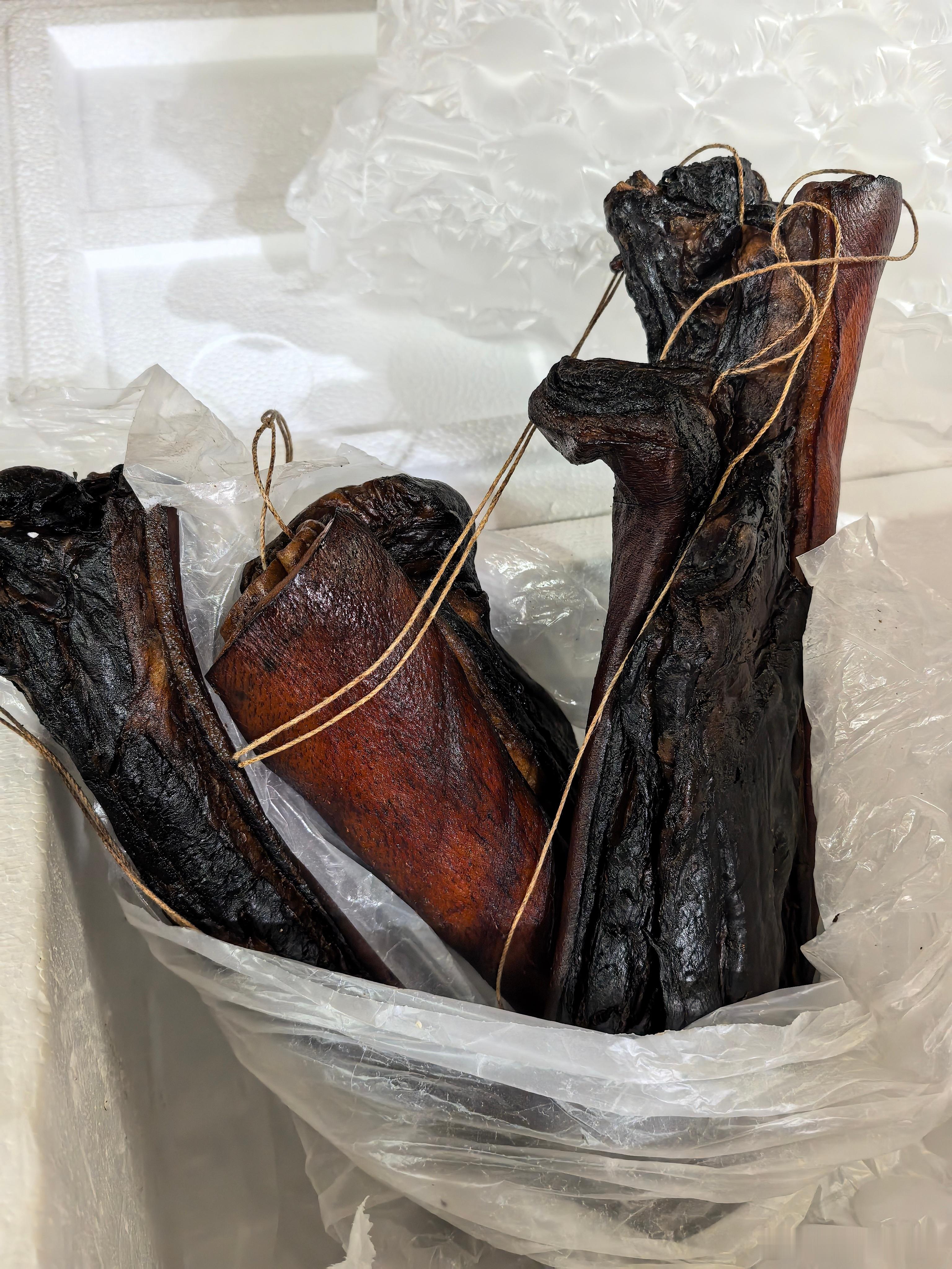 收到小伙子自制的酱油肉了，再出来帮他吆喝两句，相亲贴！小伙子上海人，89年，17