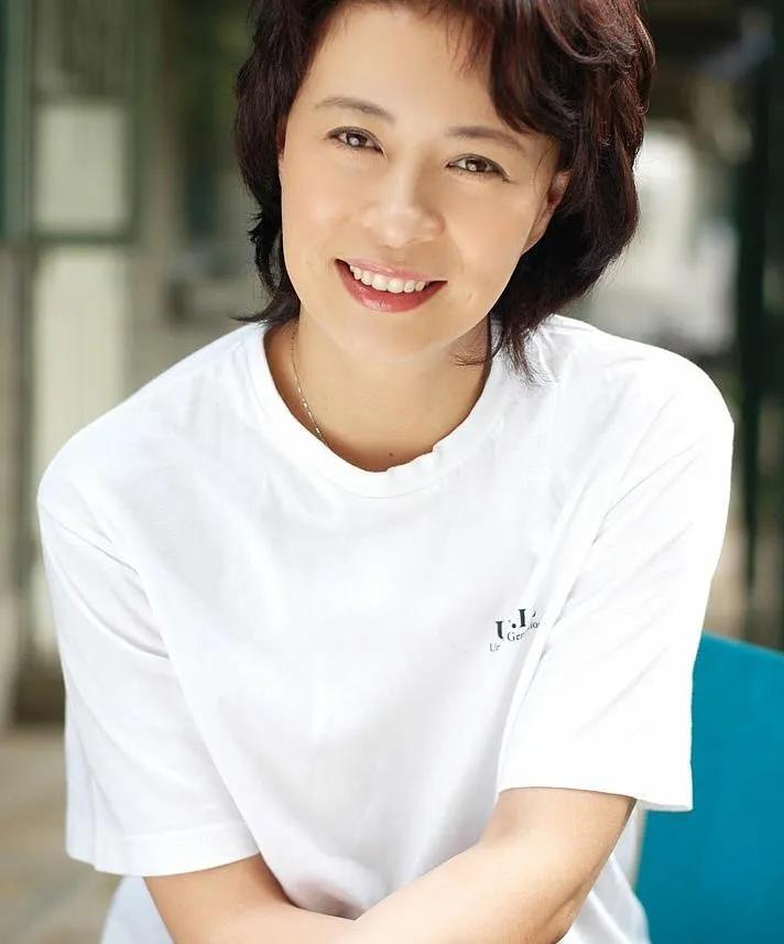 回顾演员刘佳：37年婚姻零绯闻，儿子成骄傲，幸福秘诀何在

她是国家一级演员。