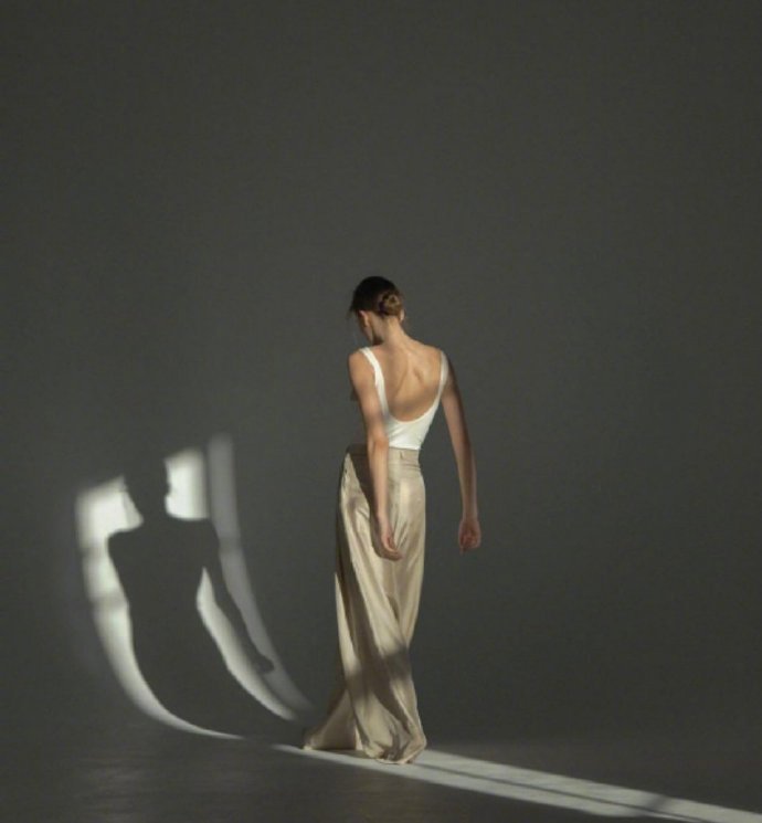 不是18岁是最好的年龄，也不是30+是最好的年龄，什么时候健康，有钱，独立，什么