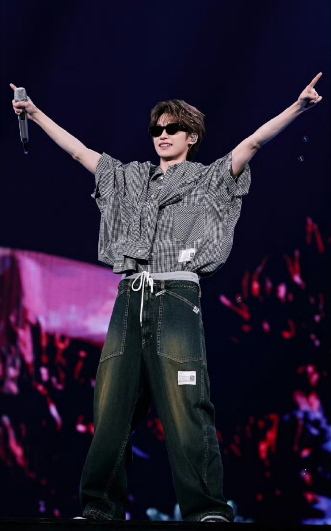 梓渝 CT彩妆彩妆类首代即是奢牌，CT总部INS全球认领，梓渝争气