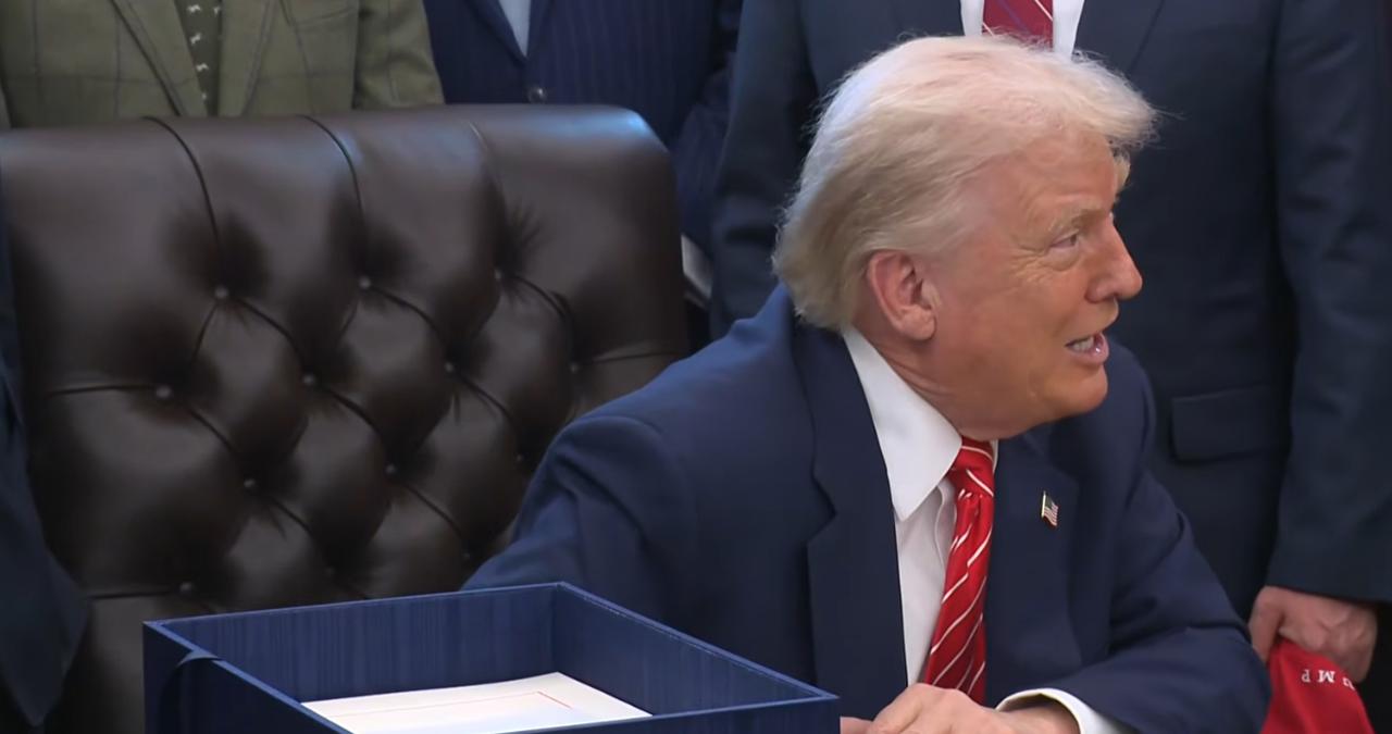 2月，美伊局势剑拔弩张。当地时间2月1日，便有消息传出美伊双方有了谈判意愿。美国