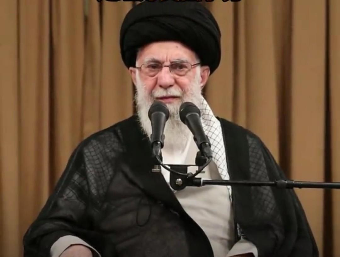 哈梅内伊现身破除“逃亡”谣言，严词指责抗议暴徒，断言特朗普将被推翻

随着伊朗的