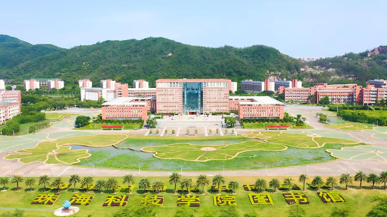 3+1顶岗实习培养模式，珠科工业软件创新特色不一般！
当下，工业软件是支撑制造业