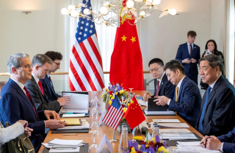 美国在玩“声东击西”，中美经过三轮谈判，美方最关注的不是关税，也不是稀土，而是如