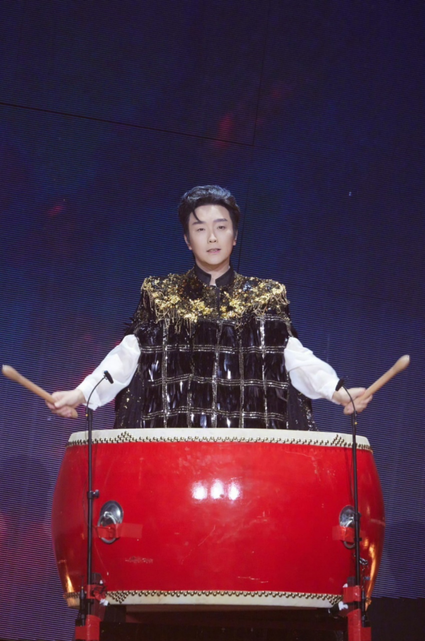 李玉刚常州演唱会加场预售开启李玉刚刚好遇见你巡回演唱会 常州首场秒罄，加场预售已