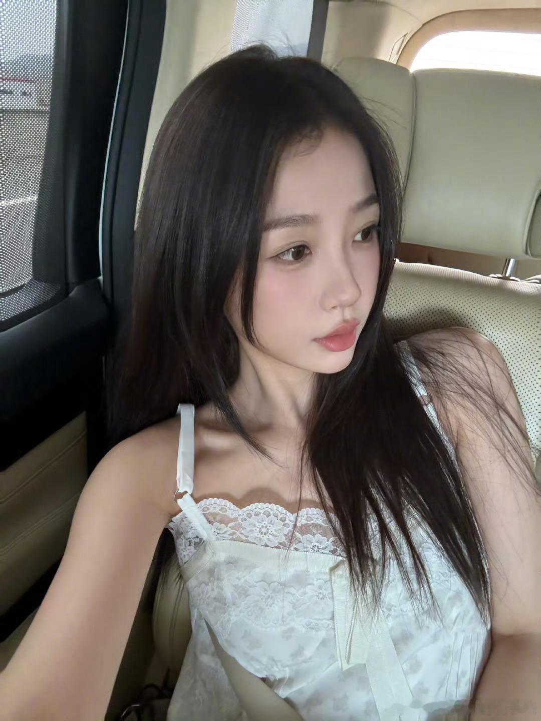 虞书欣说一会见虞书欣近期日常九宫格 ​看看 ​​​