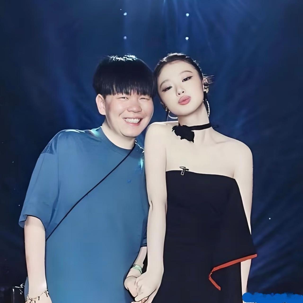金子涵发明星名单华永一、华女一、内永一、内女一纯纯今天去巴黎时装周看展怎么在这个