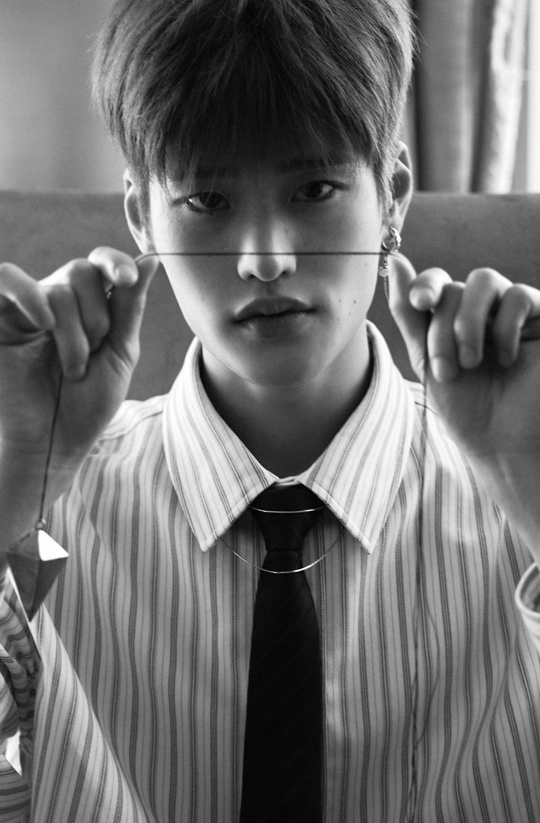 炤熙就像掌管平衡的天神⚖️ 正与恶、纯与欲、自由与牢笼、理智与放纵⛓️💥以观摩