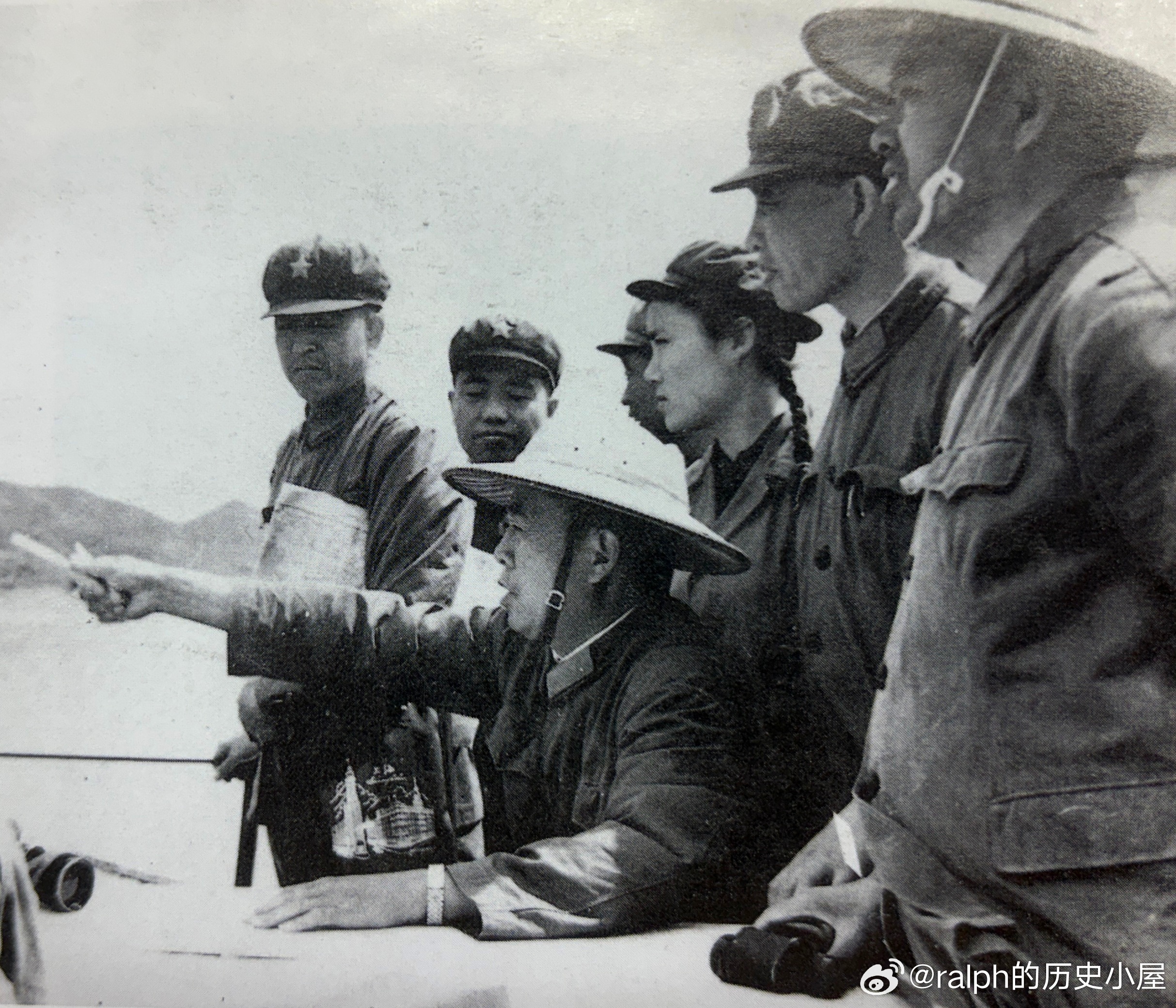 70年代许世友指导海防建设历史影像