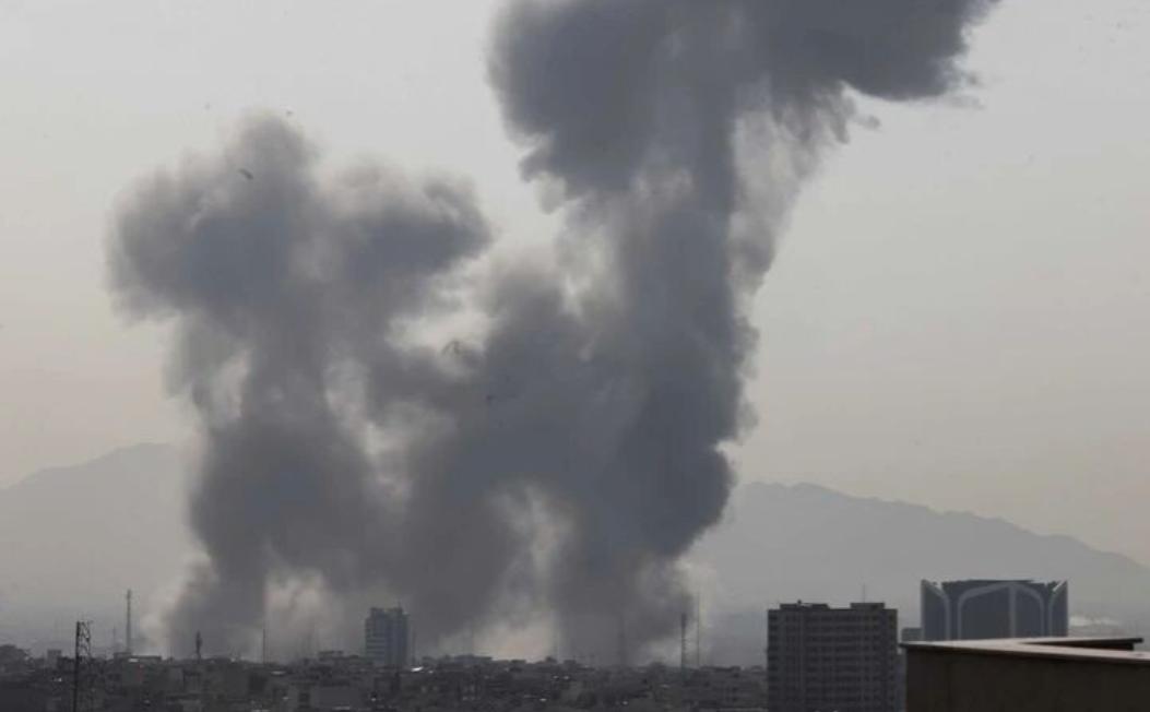 第三套萨德，打掉了！阿联酋两套已废，约旦这套刚刚被伊朗导弹点名命中，美军全球8套