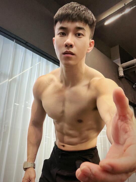 别偷懒起来锻炼了！
