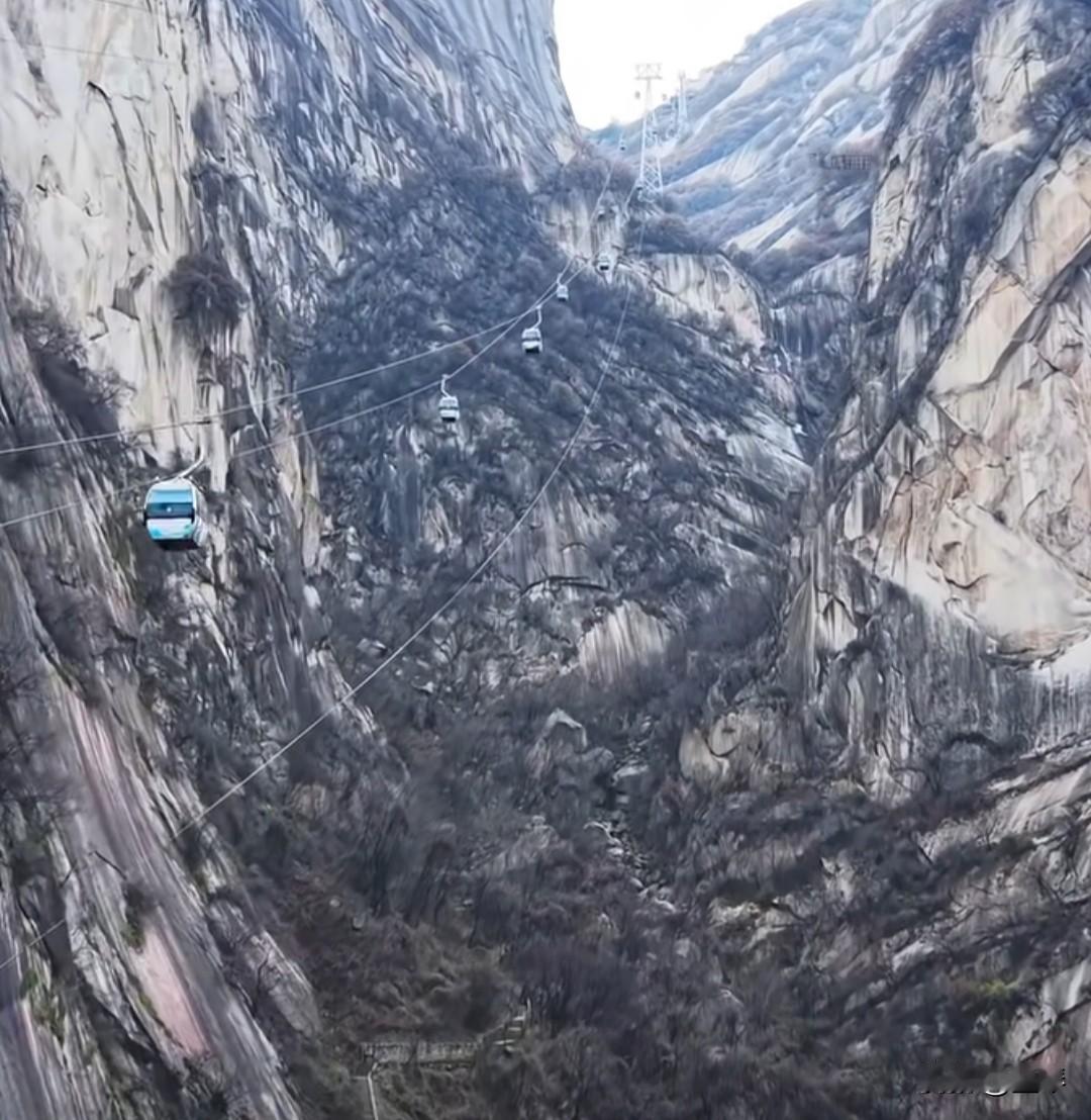 你会抛弃微信朋友圈吗？
 
我的答案是会。
 
当某一天，微信公众号上再也刷不到