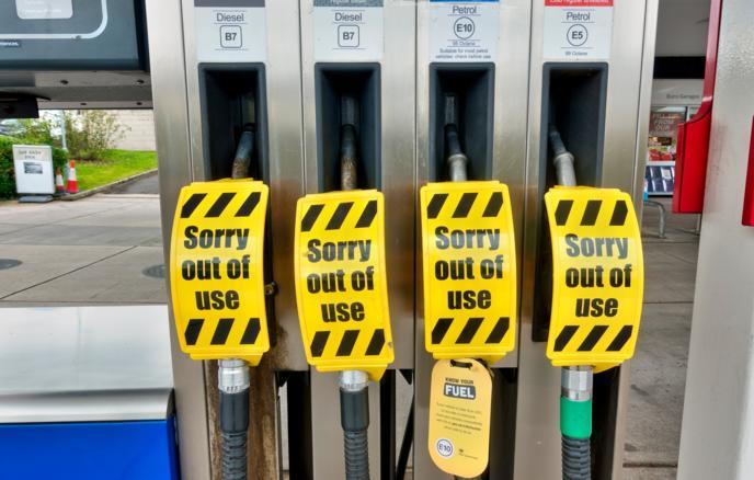 德米特里耶夫：欧洲将迎来能源封锁
 
俄罗斯总统对外投资经济合作特别代表称，欧洲