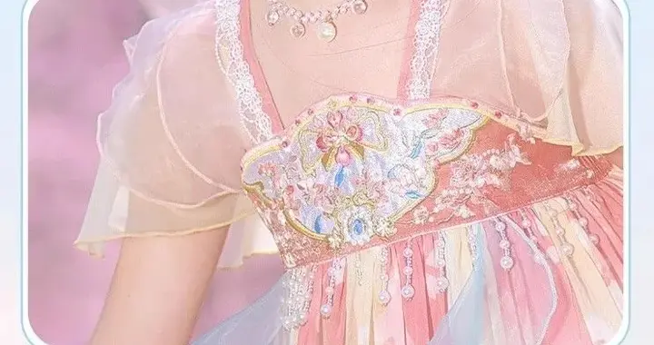 对话旗铂：童装汉服怎样融合原创设计与文化传承？
