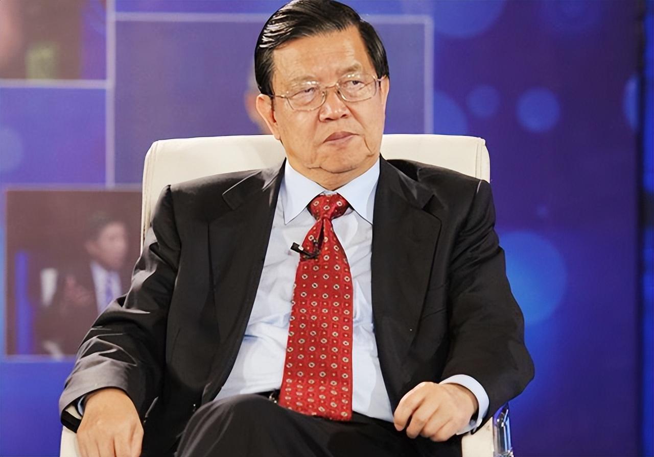 “我看过你们中国人的肉市场，恕我直言，你们的肉在美国只能做狗食！”1997年中国
