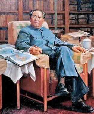 网上人们常把毛泽东称为“教员”，但是，毛泽东曾说中国有两大“教员”。
 
毛泽东