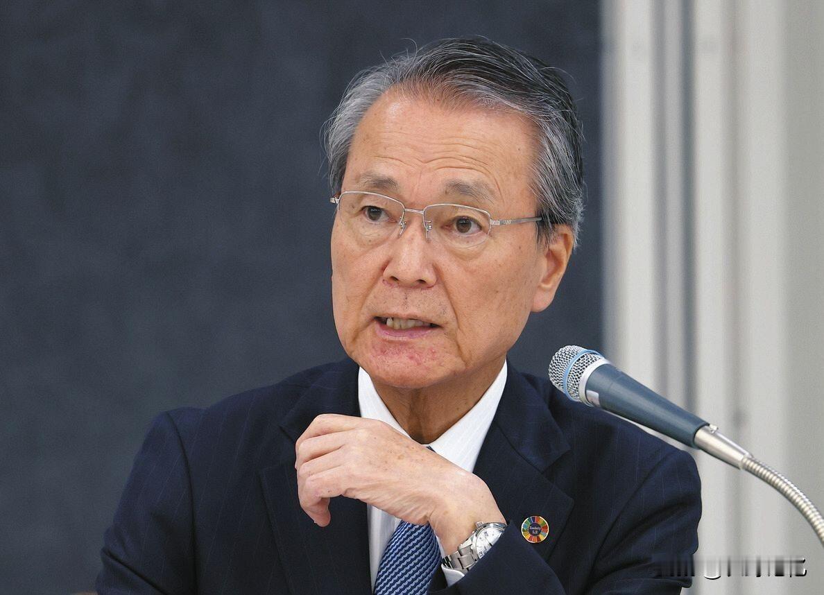 上月月底日本经济团体联合会会长筒井义信突访中国驻日使馆，并对中国驻日本大使吴江浩