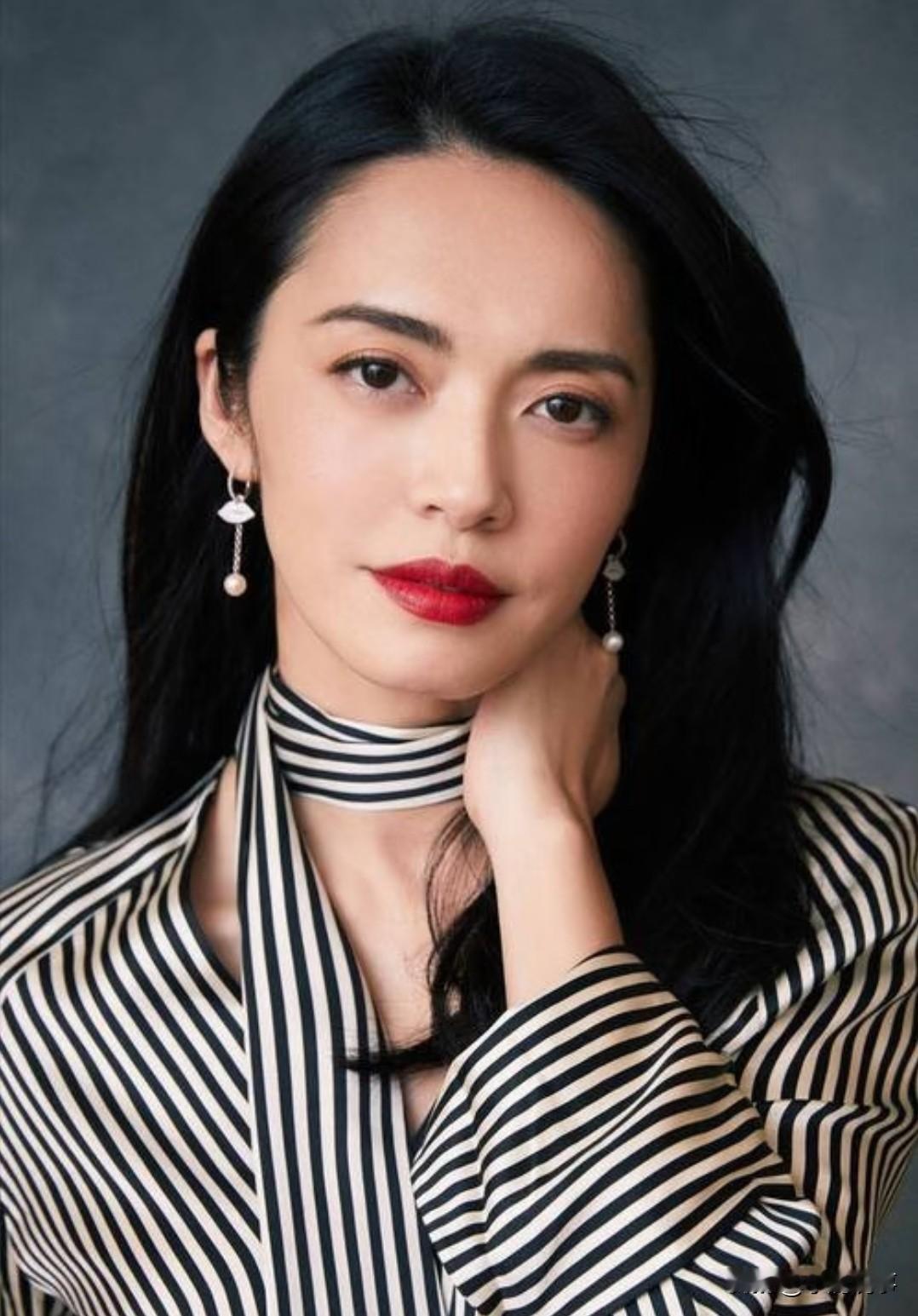 面相这东西，真骗不了人
看姚晨，那股劲从脸上就藏不住
她这辈子，就没想过靠谁活着