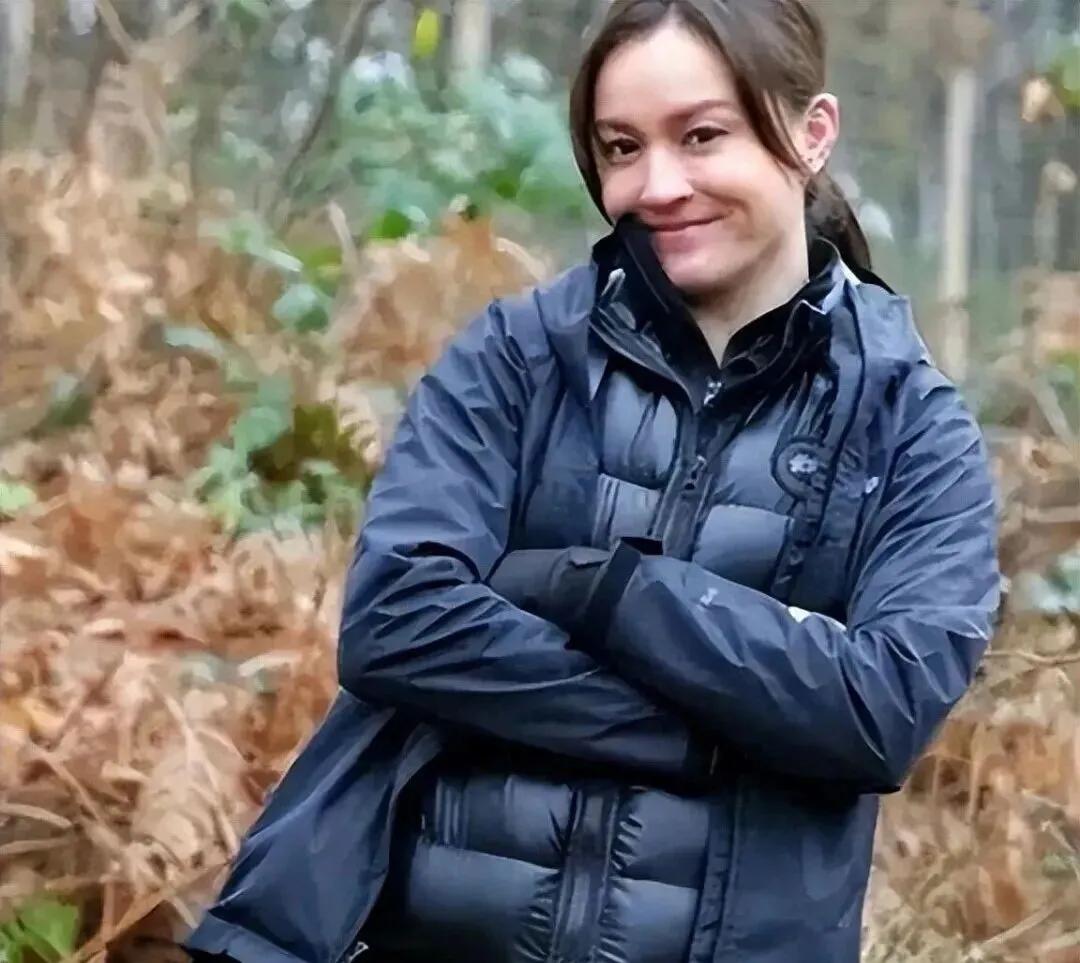 她曾是镜头前白到发光的“玉兰油女孩”， 可谁能想到，她转身就扎进了豪门漩涡，给澳