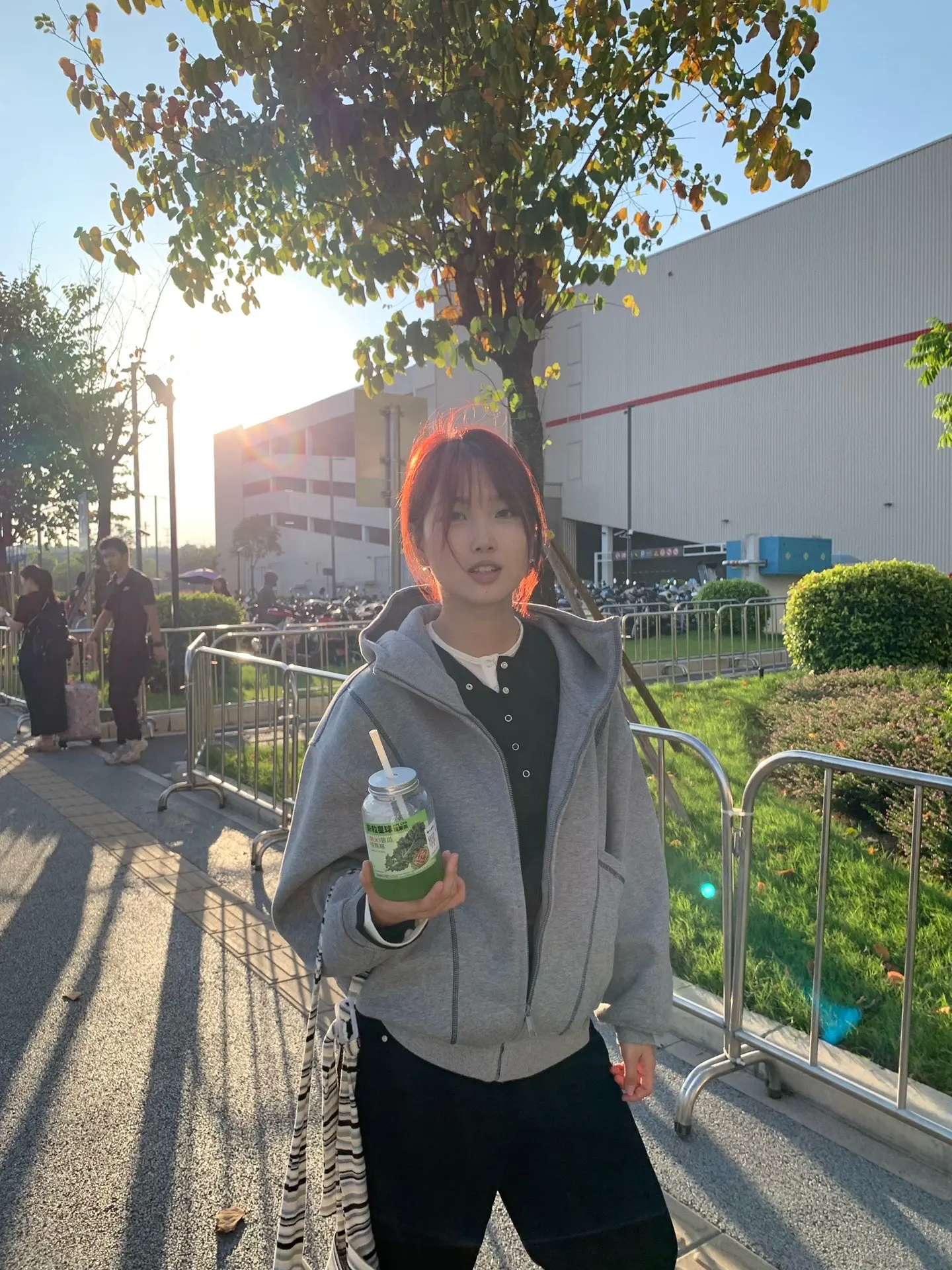 猜我在哪 假期所剩无几 好想哭。。。但是其实去年我只放了三天。。。