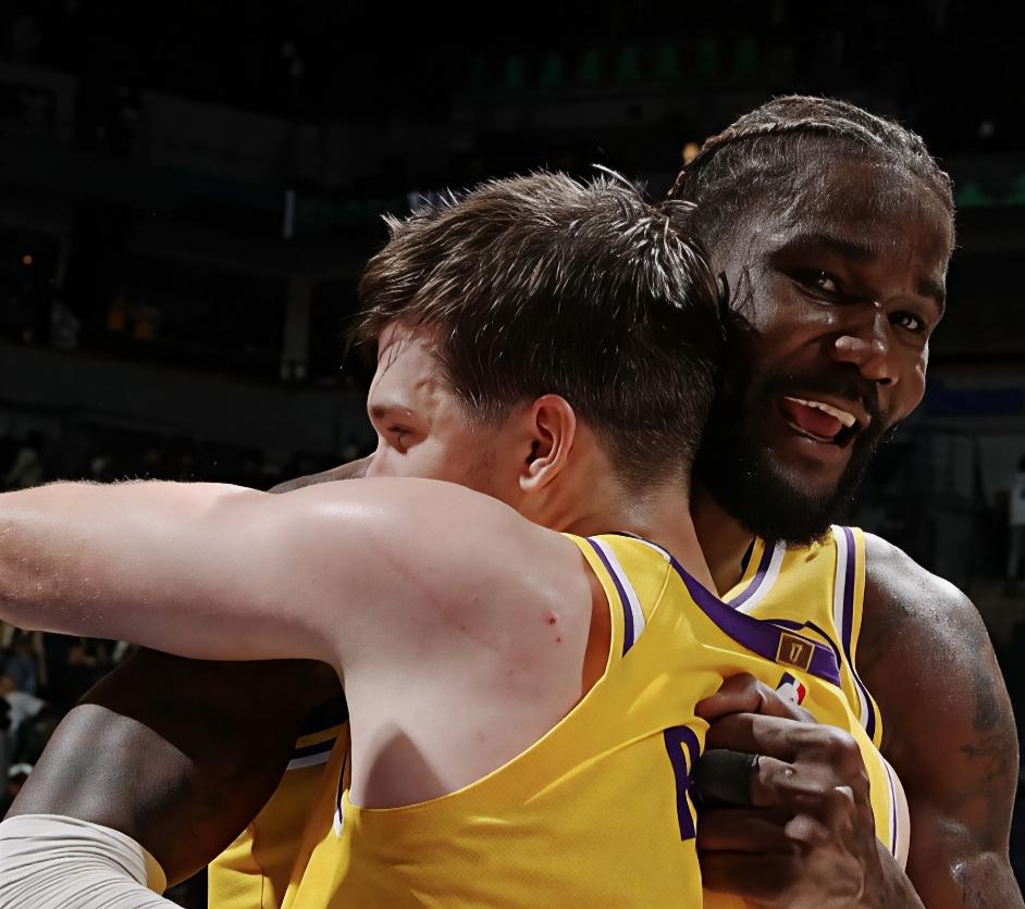 场均16+9！艾顿是湖人不可或缺的一环

回想上赛季湖人和森林狼的系列赛，戈贝尔