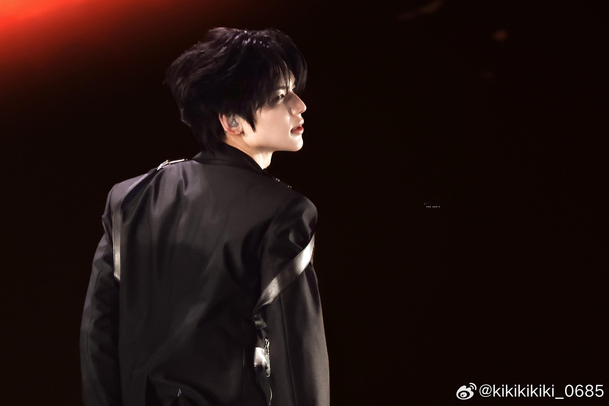 李河民 中韩one top很帅呀李松河 每次打架都有ss出来维护呀 