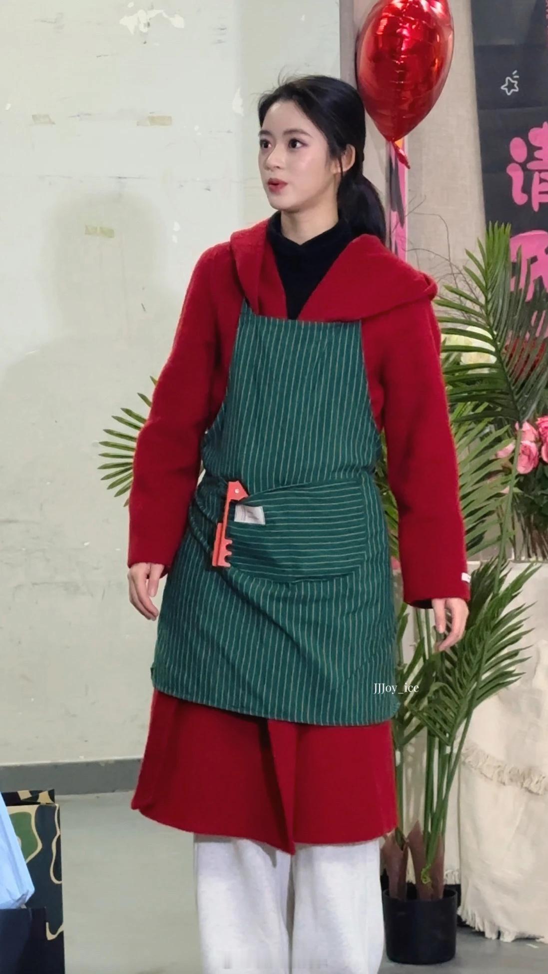 芳姐这个美黄杨钿甜期末汇演路透黄杨钿甜中戏期末汇演