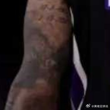 北京时间3月12日，在NBA常规赛中，国王主场109-117不敌黄蜂。德罗赞也迎