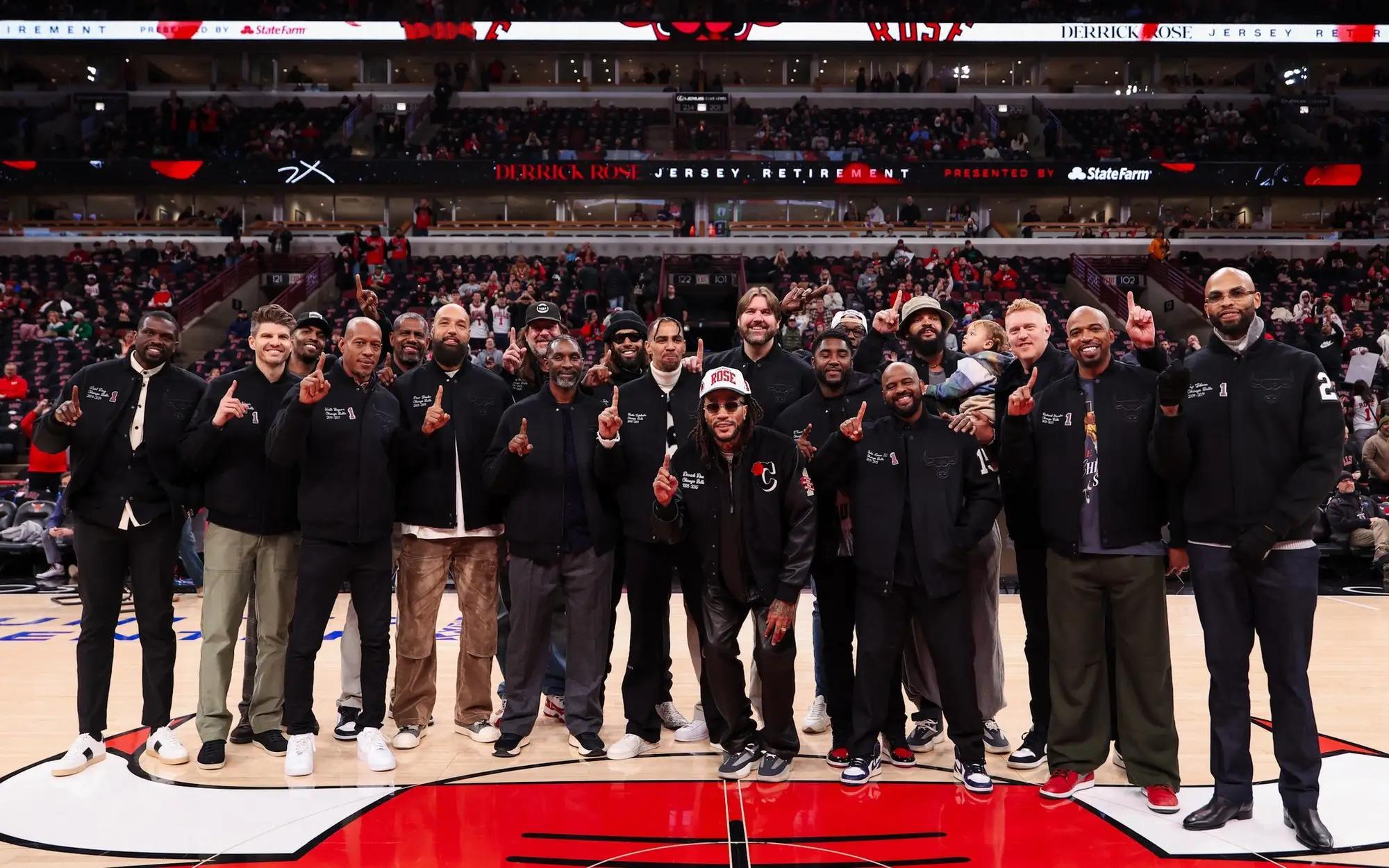 公牛真有人情味公牛退役罗斯球衣