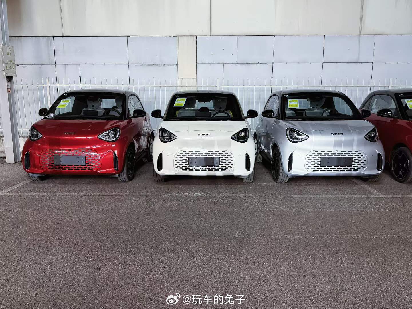 本来想去深度试驾smart精灵2号 ，然后和大家好好分享一下。结果，4S店的朋友