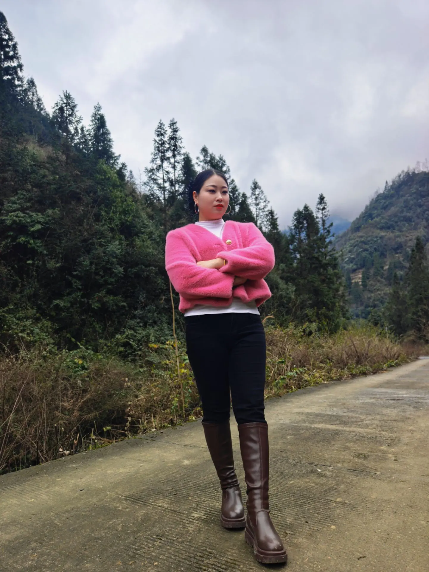 夫妻齐心再穷都能发家，最好的婚姻状态就是两个人共同努力，共同支撑起这个...