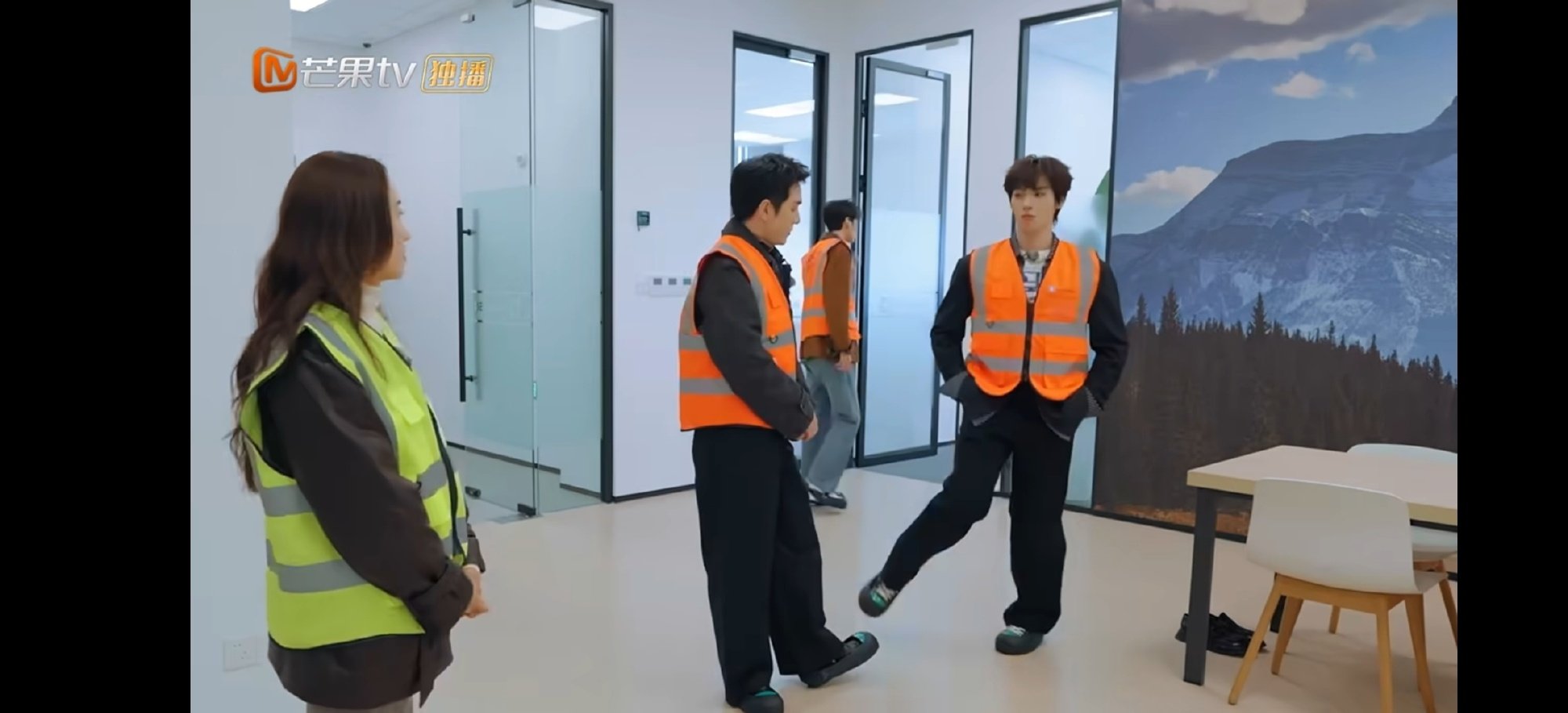 颜安颜安是越困越嗨体质 谁来把颜安的开关按了 合伙人合伙人名场面预定，颜安解锁越