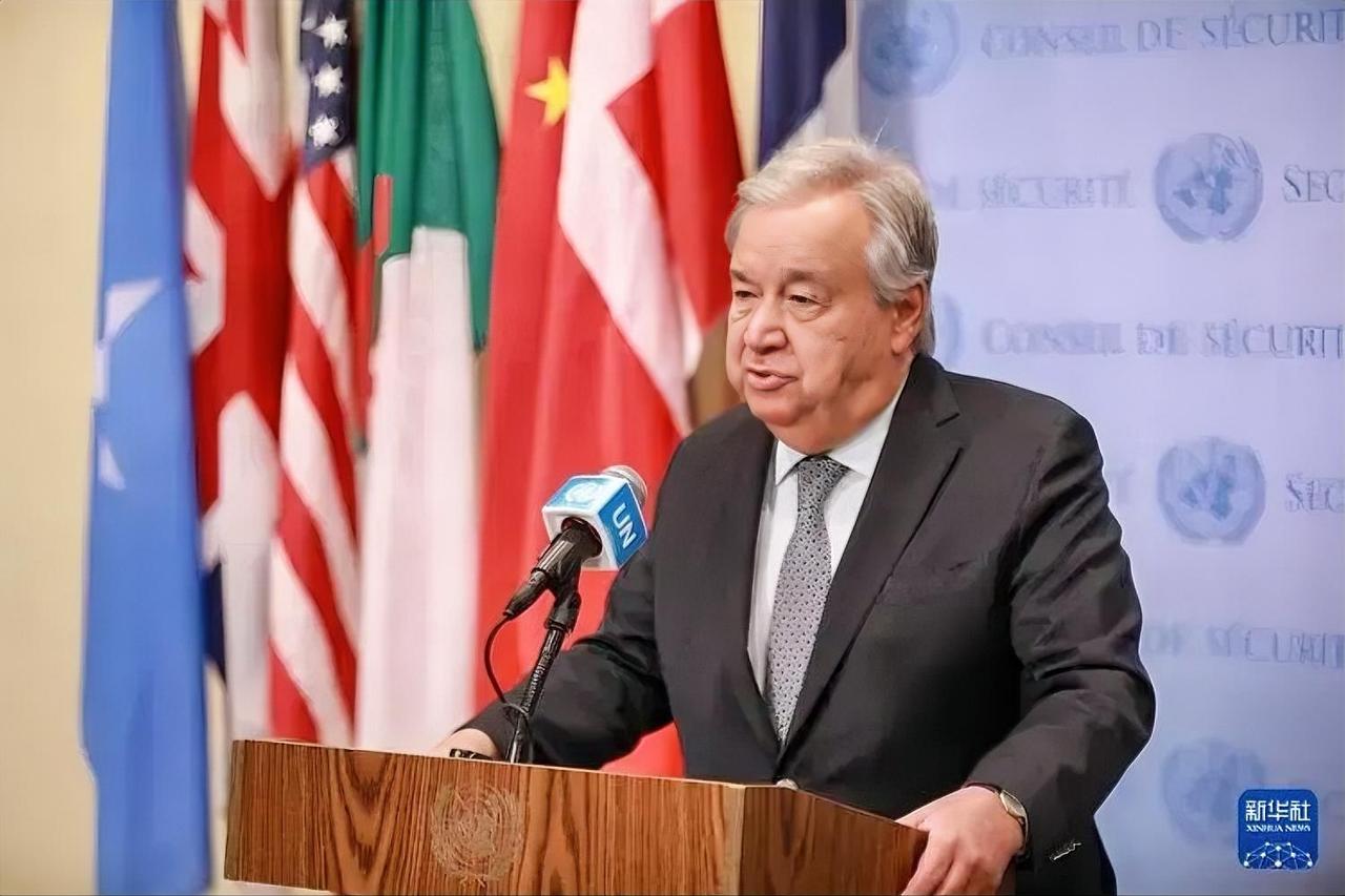 联合国秘书长古特雷斯最近把话撂明白了：美国搞的乌克兰和平计划，事先连个招呼都没打
