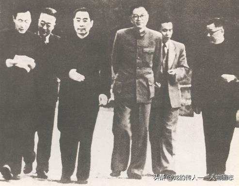 954年4月，讨论和平解决朝鲜问题和恢复印度支那和平问题的国际会议在日内瓦召开。