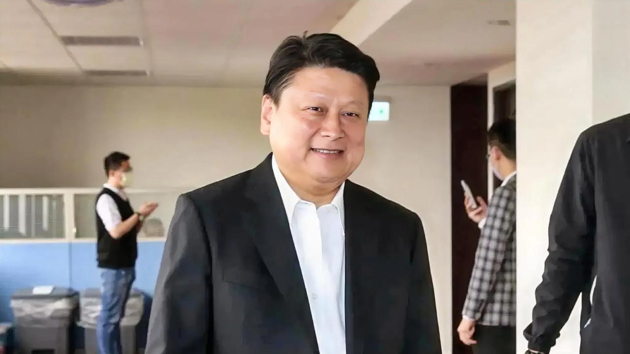 美国国务卿布林肯前脚刚走，台湾省国民党总召傅崐萁就率团到达了北京。好样的，为他点