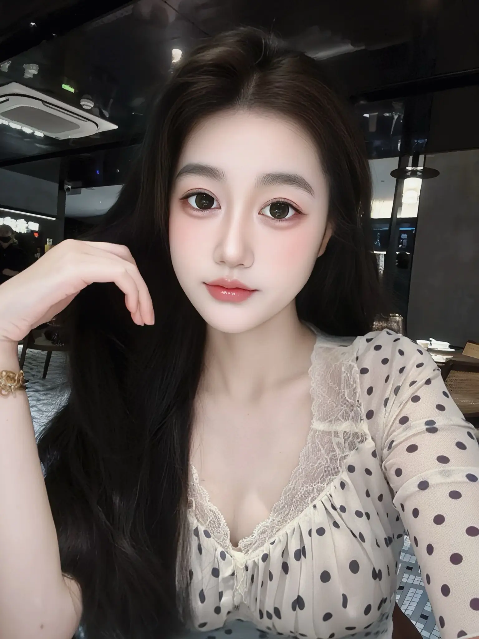 最近又胖了 算了 吃饱好幸福