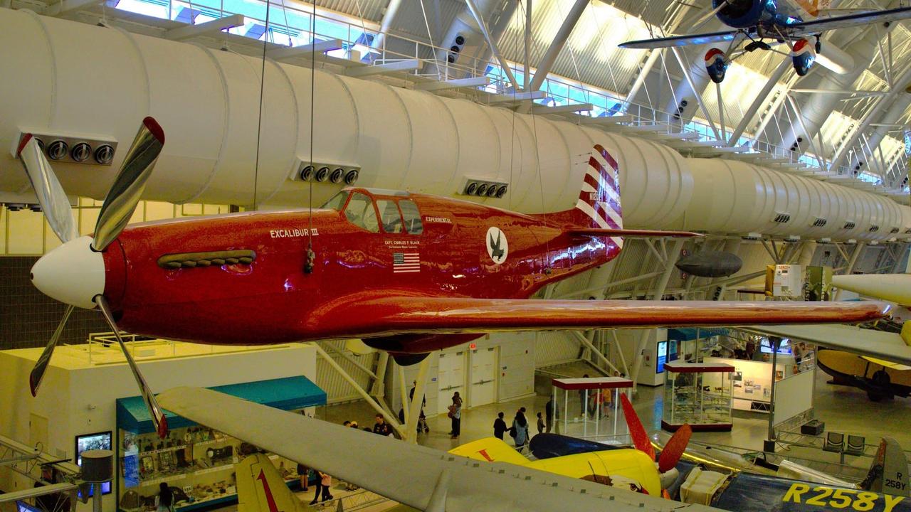 P-51C“野马”战斗机“Excalibur III”，一架打破纪录的竞速飞机，