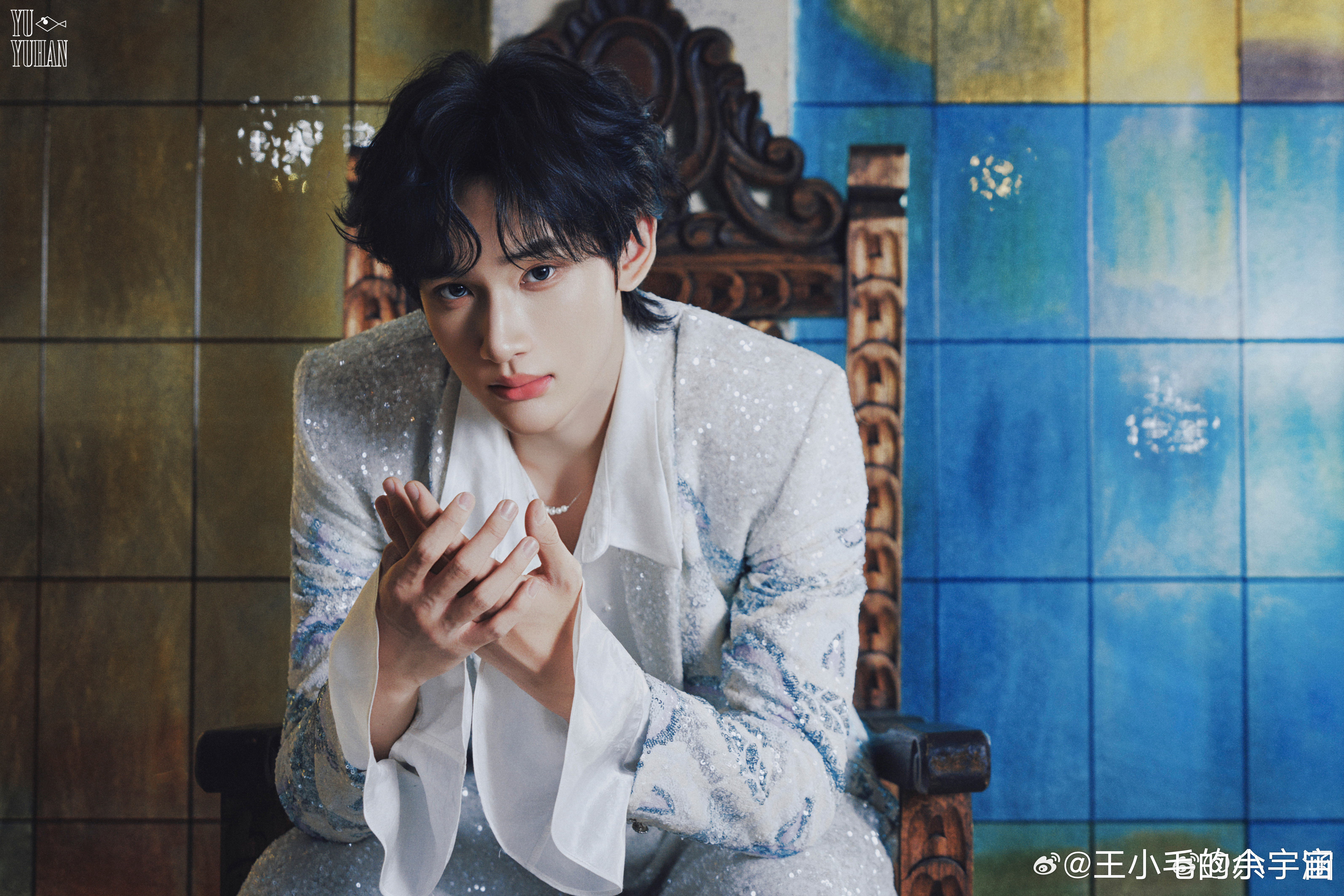 余宇涵说睡觉的时候被时代峰峻选中余宇涵也太不做作了！聊起被选中的经历直白又真实，