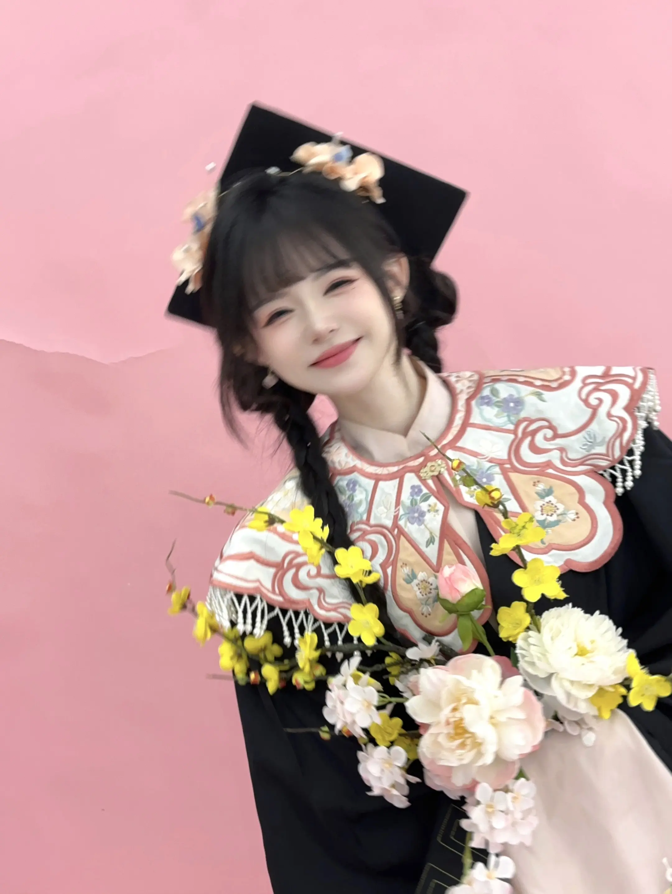 毕业照这样会不会有点太甜啦 🎀 ‧₊