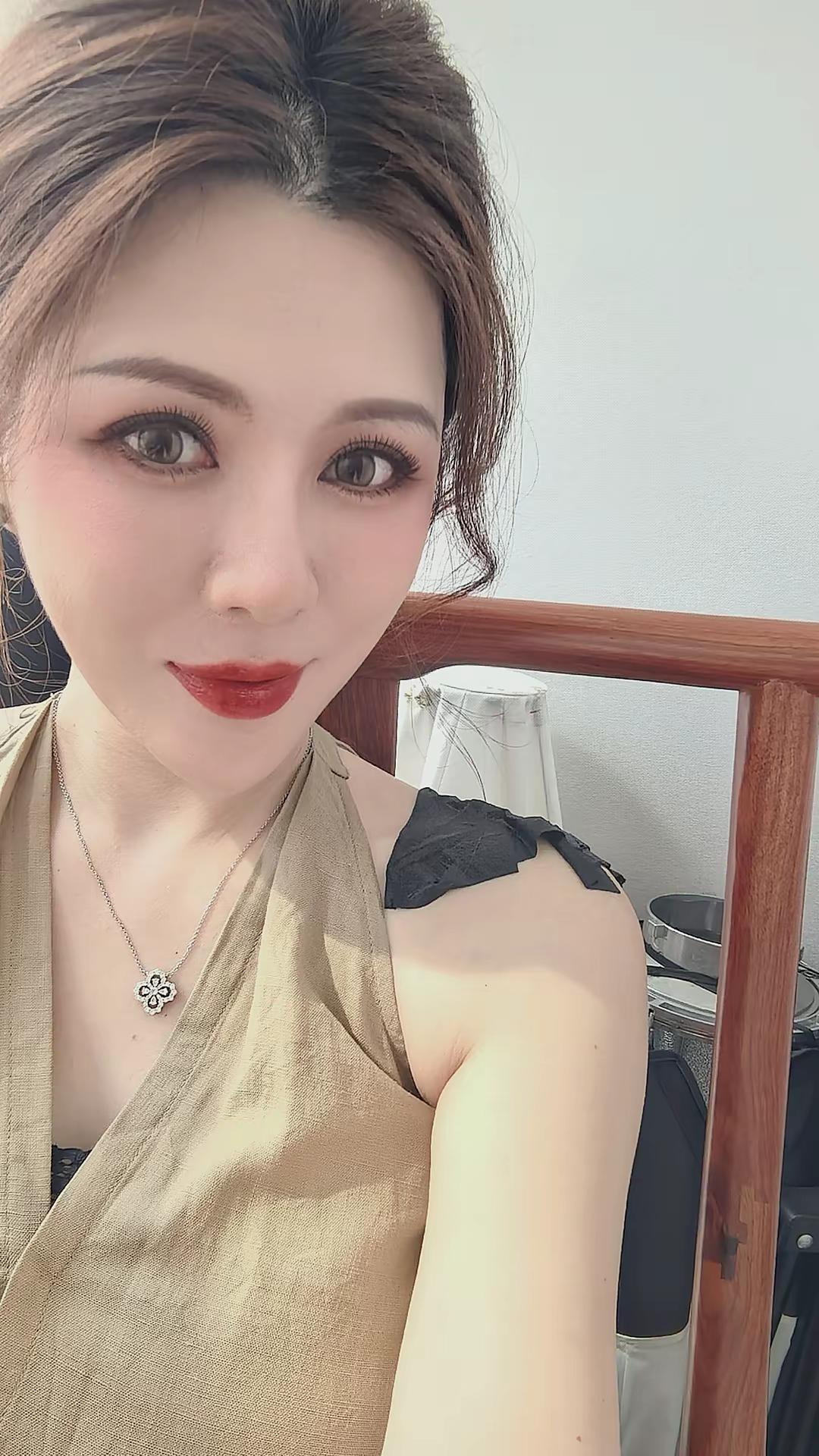 今天酒酿蛋，肩膀晒伤做面膜