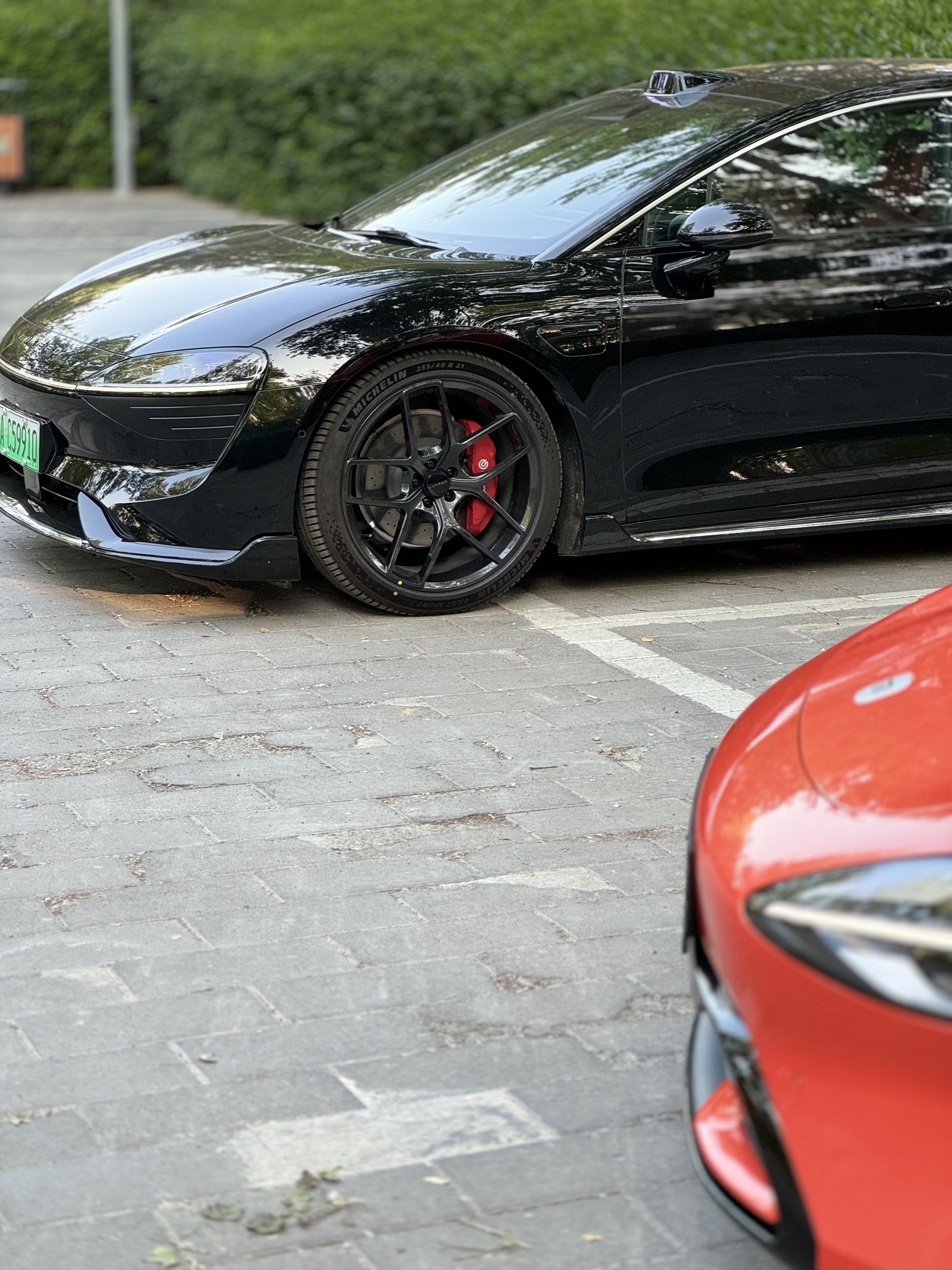 今天来试驾一下新款的智界 S7，上次试驾已经是快2年前了。智界新s7