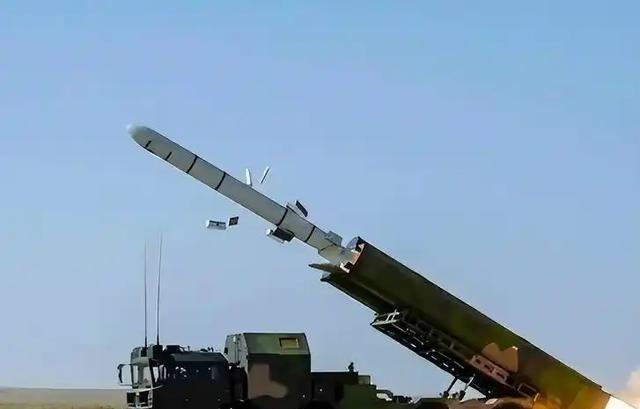 如果一枚东风41命中美军航母甲板，那航母会沉吗？说句实话吧，东风41还真没办法击