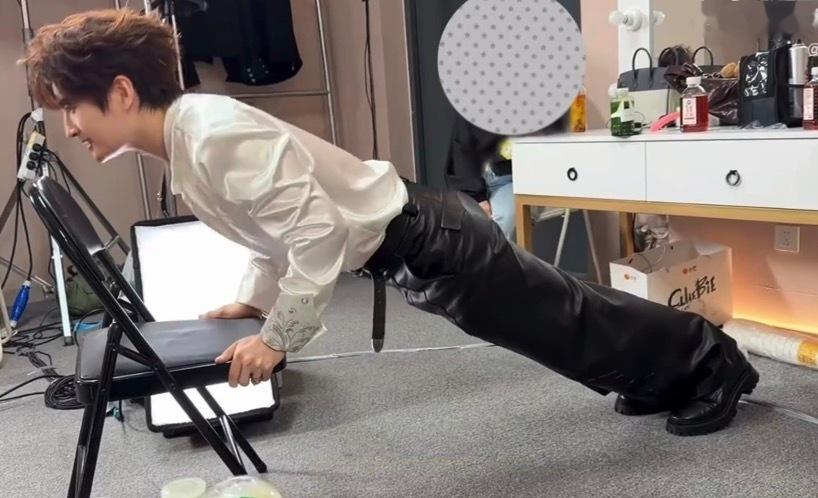 侧面看上去真是凹凸有致啊