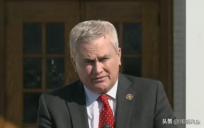 众议院监督委员会主席科默表示，克林顿总统明确指出，特朗普总统从未对他说过任何让他