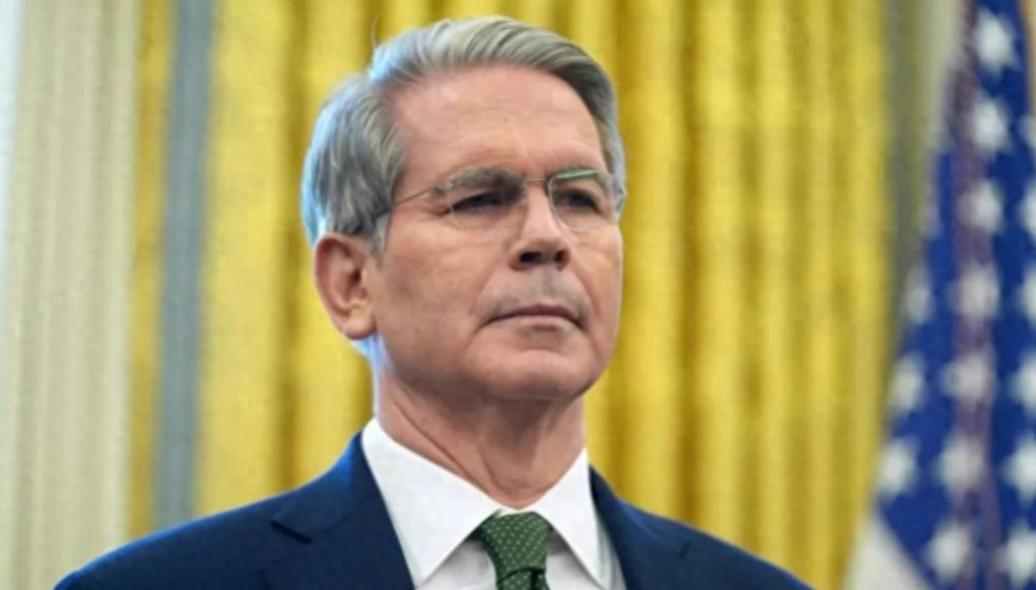 特朗普下手好快：越南、印度、菲律宾都传来消息，对中国颇为不利。

 2025 年