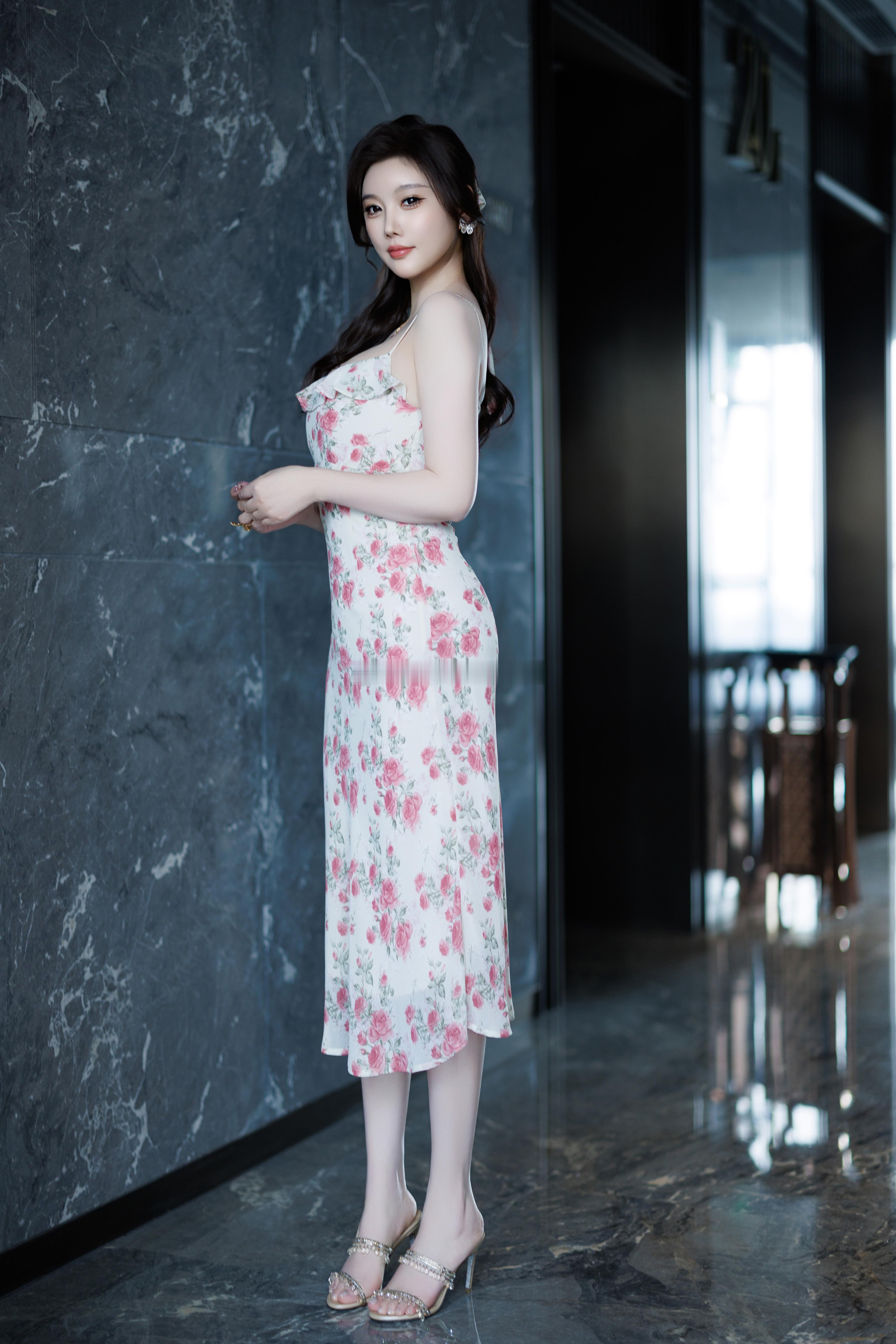 你不是我的私有物吗 再冲别人摇尾巴试试看呢？ 