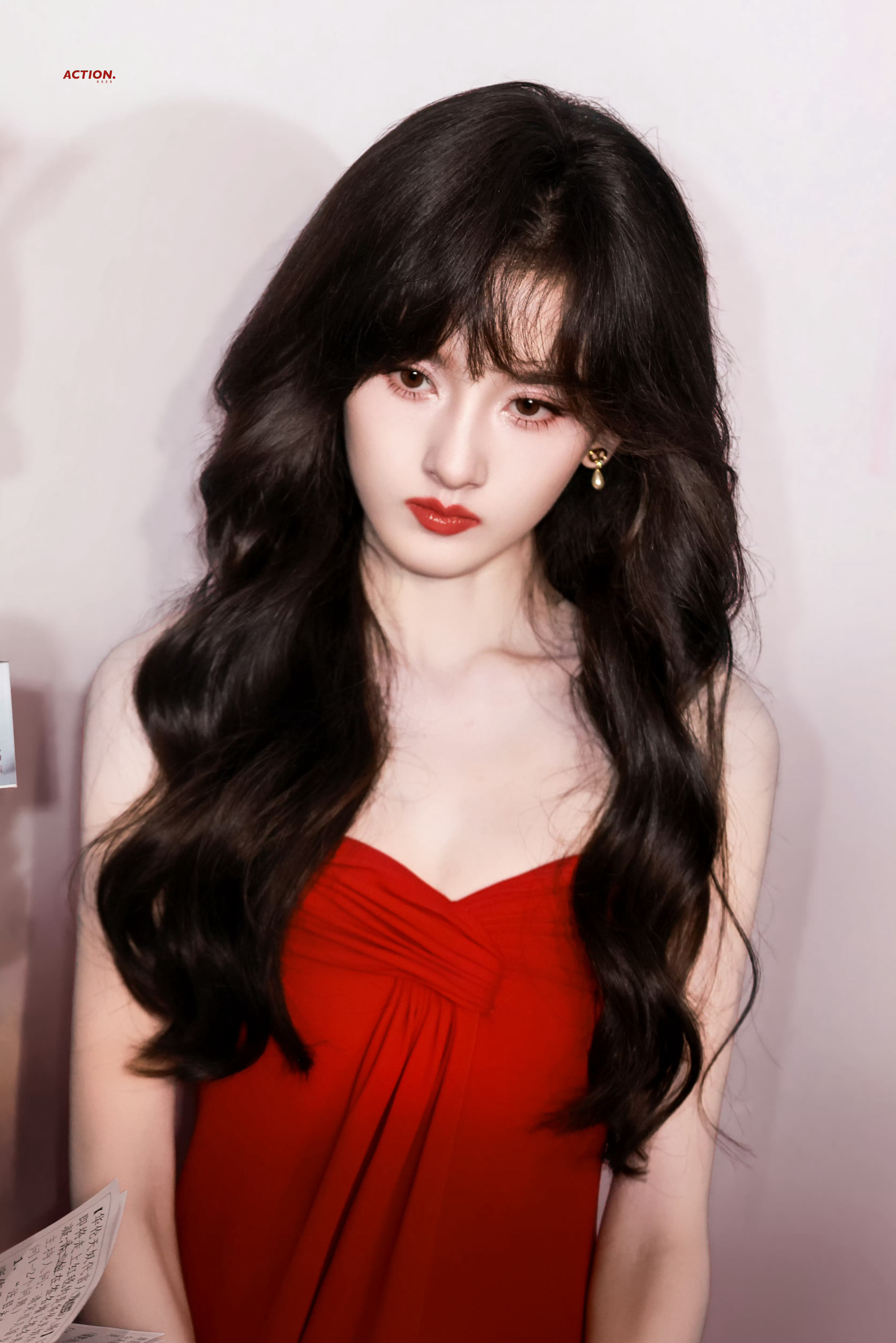 宋祖儿工作室我现在就要看到这套图的出图 