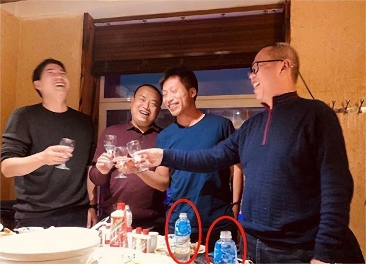建议男人：人到中年，要想喝酒不伤身体，牢记“3个技巧”，早知道早受益！

技巧1