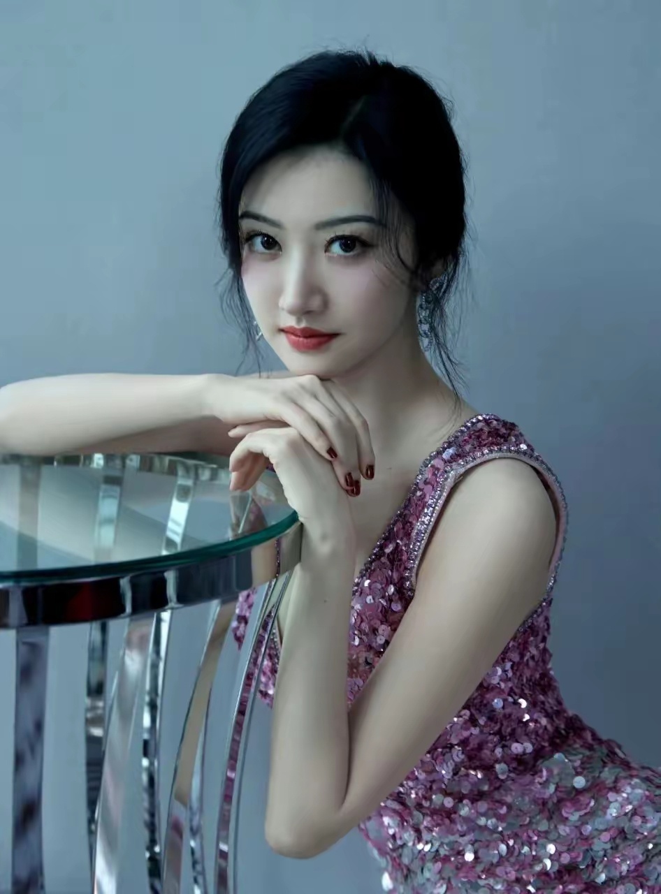 景甜这件事。给所有被舆论围攻的人都提了个醒！与其在网上吵来吵去，不如把手上的活干